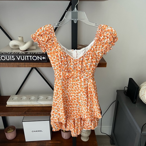 O. Vianca orange floral printed ruffle romper - womens size small - Picture 2 of 3
